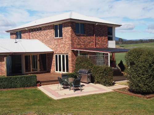 Country Meets Town image 10