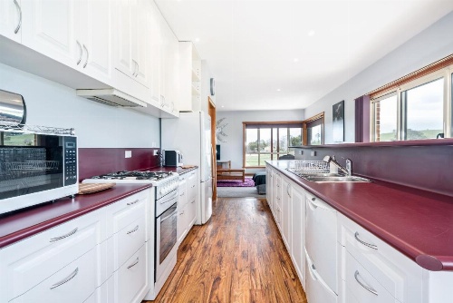 Country Meets Town image 12