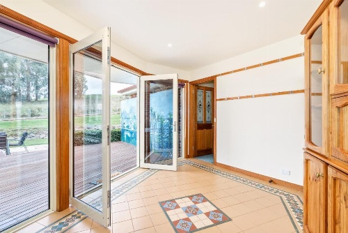 Country Meets Town image 28