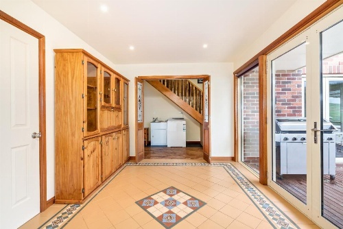 Country Meets Town image 29