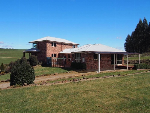 Country Meets Town image 7